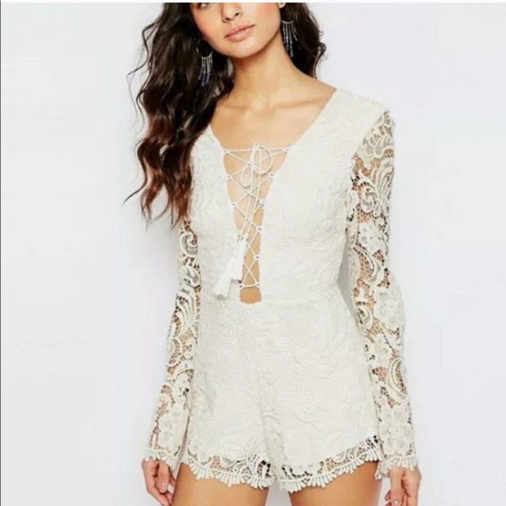 NWOT Jet Set Diaries Lace Romper 🎀